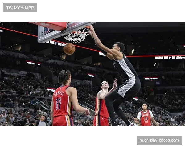 锡安和墨菲双双砍下20+10 鹈鹕未能阻止马刺逆转胜利 锡安和墨菲双双砍下20+10 鹈鹕未能阻止马刺逆转胜利